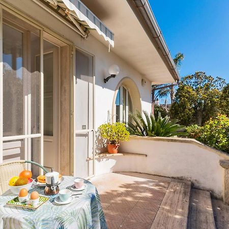 Garden View Near The Sea Bed & Breakfast Lecce Exterior photo